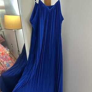 Elegant Blue Pleated Dress